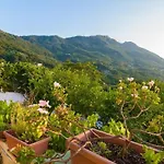 Bed & Breakfast Giardini Di Iside E Osiride 3*