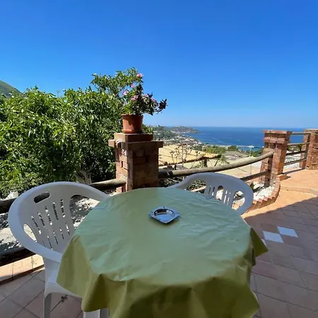 Giardini Di Iside E Osiride Bed & Breakfast 3*