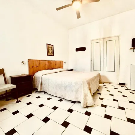 Giardini Di Iside E Osiride 住宿加早餐酒店 3*