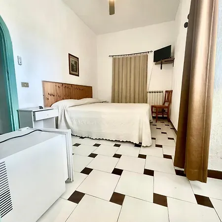 Giardini Di Iside E Osiride