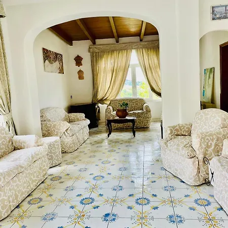 Bed & Breakfast Giardini Di Iside E Osiride