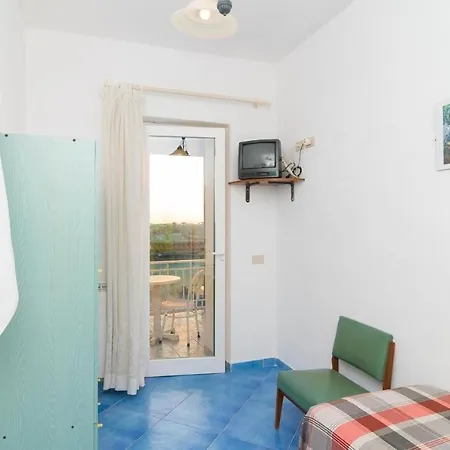 Bed & Breakfast Giardini Di Iside E Osiride 3*