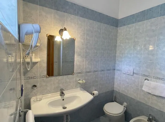 Oda ve Kahvaltı Giardini Di Iside E Osiride 3*