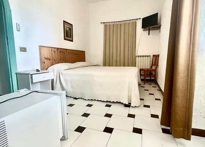 Giardini Di Iside E Osiride