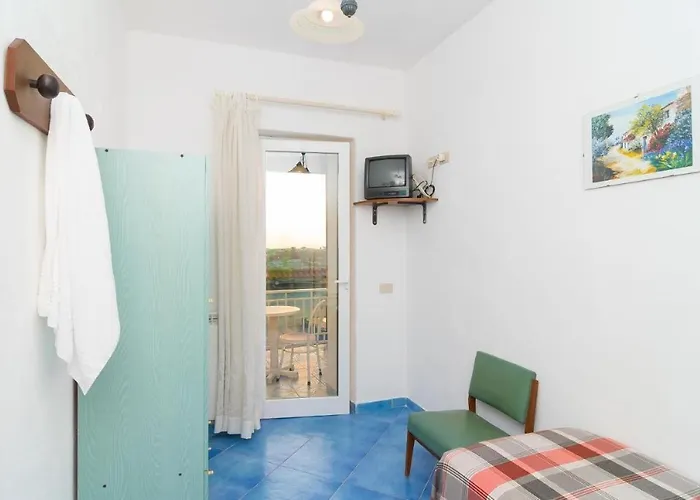 Oda ve Kahvaltı Giardini Di Iside E Osiride 3*