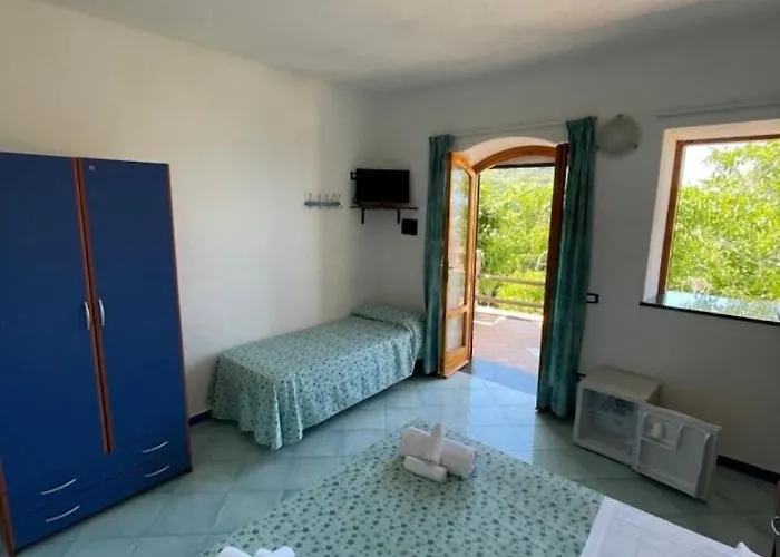 Oda ve Kahvaltı Giardini Di Iside E Osiride Casamicciola Terme