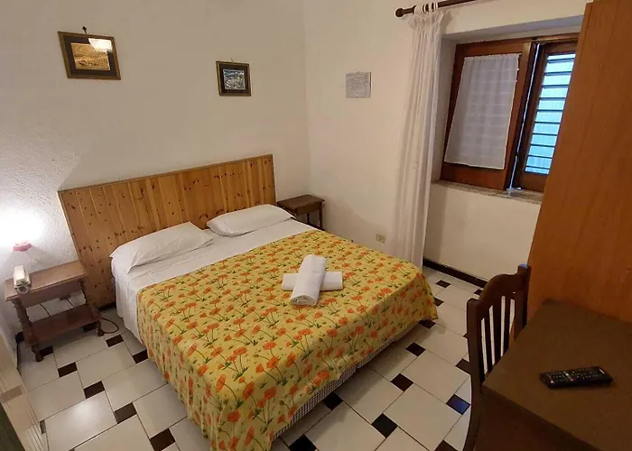 Giardini Di Iside E Osiride Oda ve Kahvaltı